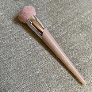 Fenty 115 Foundation brush